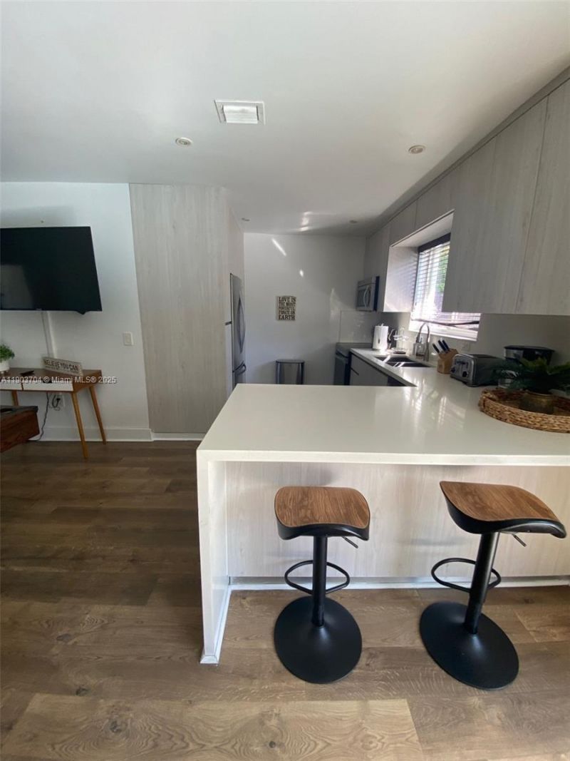 201 NE 48th St, Miami, FL 33137 Photo