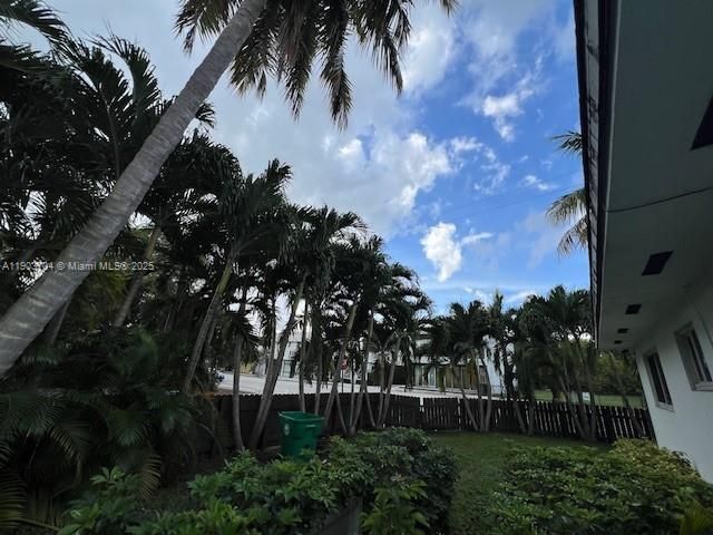 201 NE 48th St, Miami, FL 33137 Photo