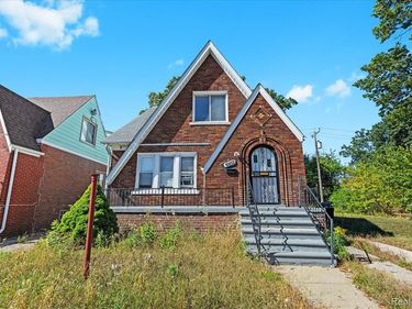 16653 Woodingham Drive, Detroit, MI 48221