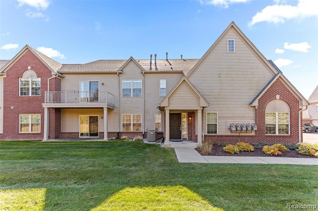 1465 Addington Lane, Ann Arbor, MI 48108 Main Photo