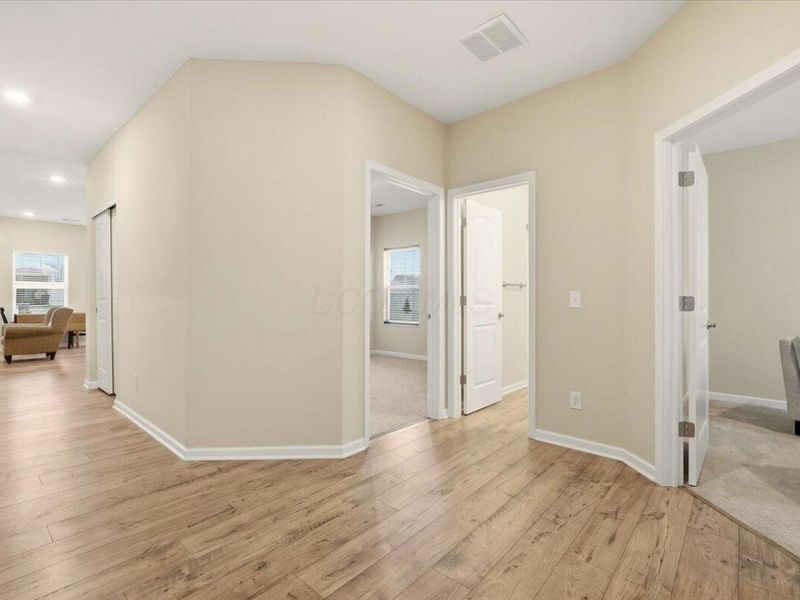 279 Mannaseh Drive W, Granville, OH 43023 Photo 5