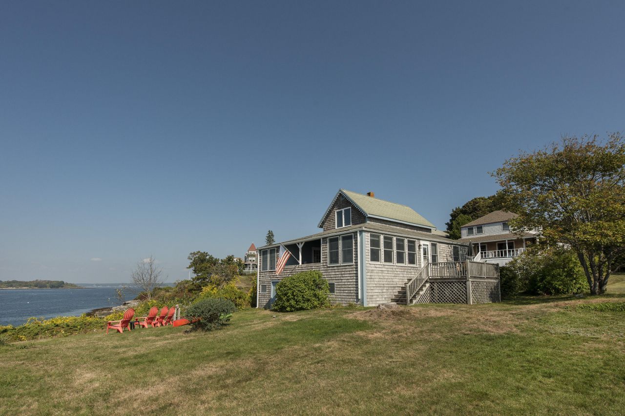 42 Thistle Lane, Long Island, ME 04050 Main Photo