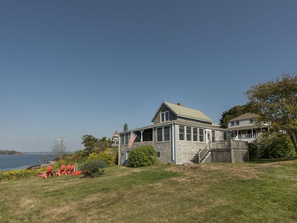 42 Thistle Lane, Long Island, ME 04050