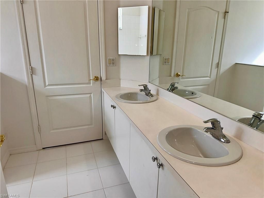 2669 Blue Cypress Lake Ct, Cape Coral, FL 33909 Photo