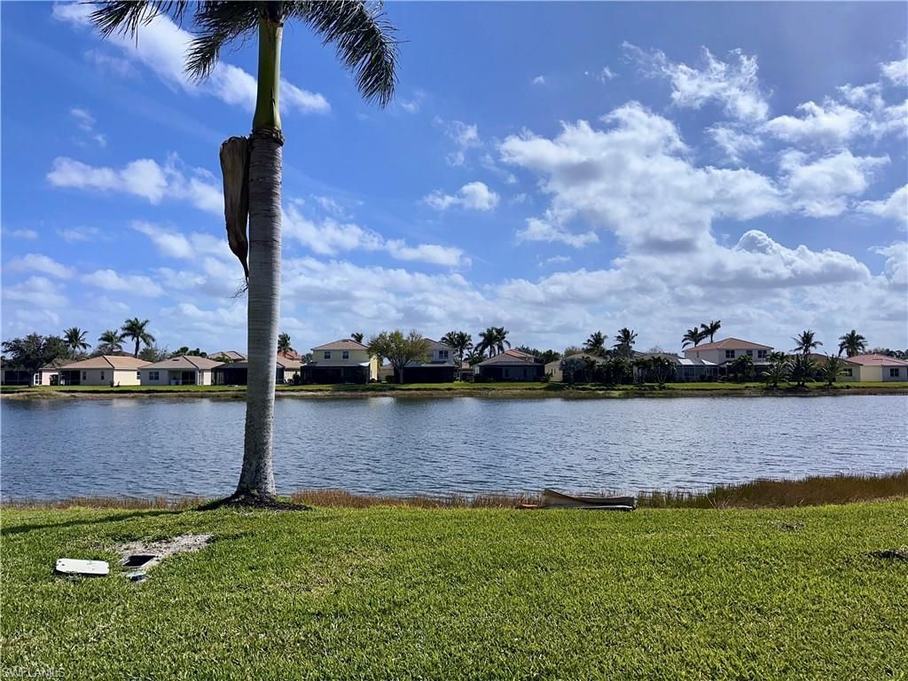 2669 Blue Cypress Lake Ct, Cape Coral, FL 33909 Photo