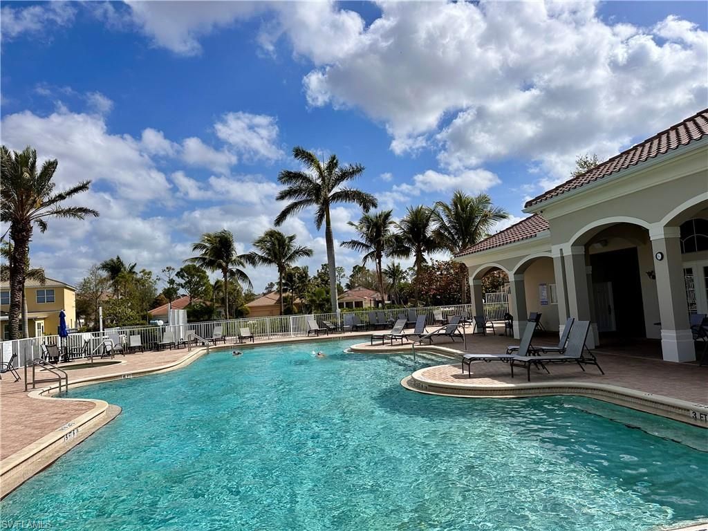 2669 Blue Cypress Lake Ct, Cape Coral, FL 33909 Photo