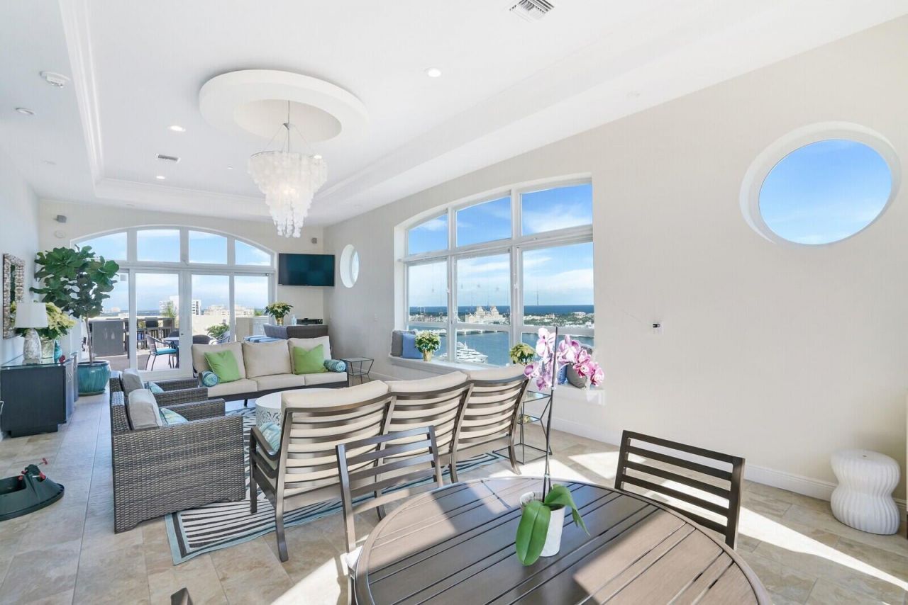 201 S Narcissus Avenue, Unit 601, West Palm Beach, FL 33401 Photo