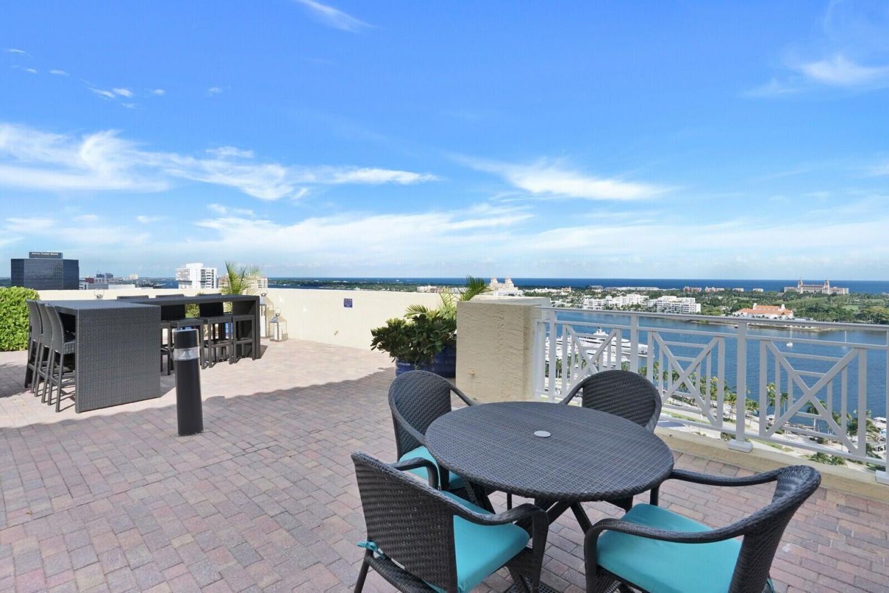 201 S Narcissus Avenue, Unit 601, West Palm Beach, FL 33401 Photo