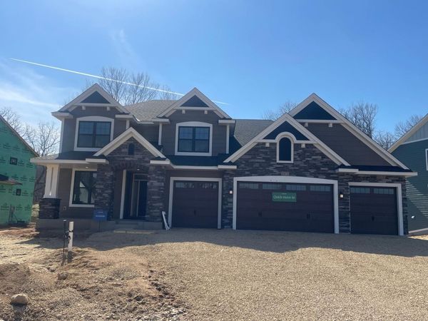 1872 Royal Boulevard N, Lake Elmo, MN 55042