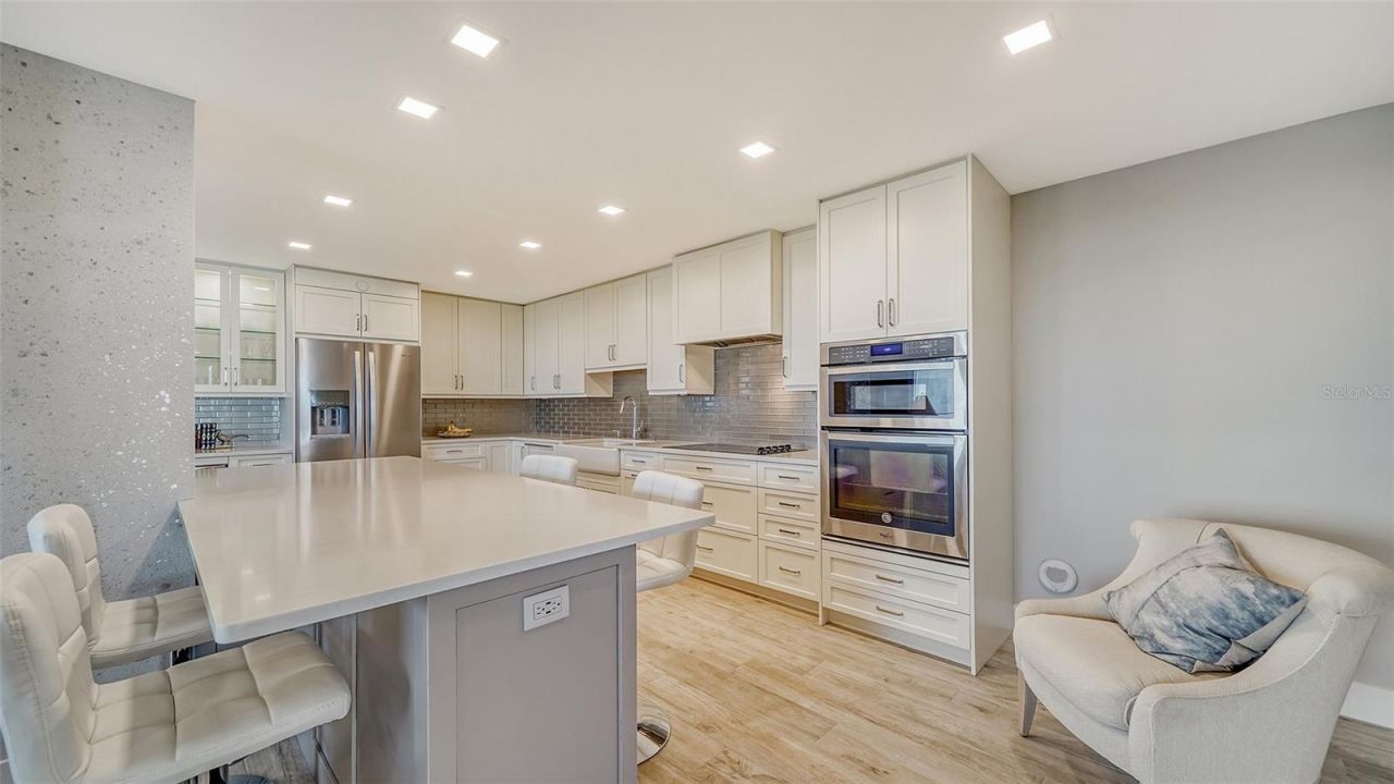 2295 Gulf Of Mexico Drive, Unit 115S, Longboat Key, FL 34228 Photo