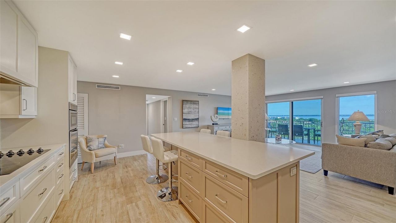 2295 Gulf Of Mexico Drive, Unit 115S, Longboat Key, FL 34228 Photo
