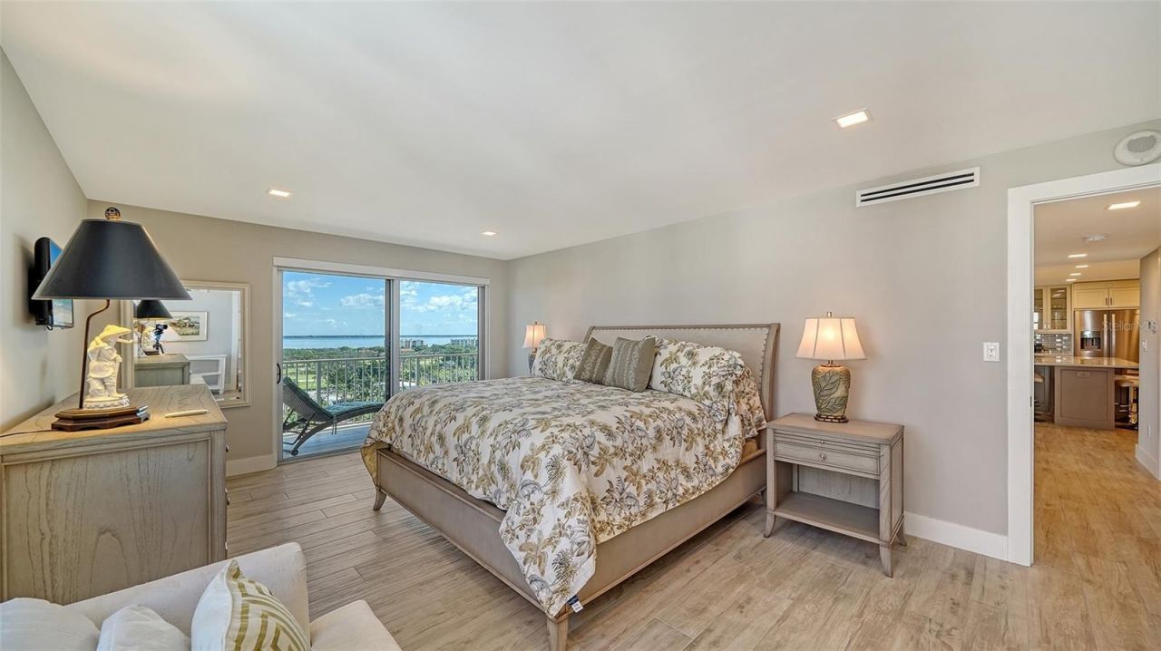 2295 Gulf Of Mexico Drive, Unit 115S, Longboat Key, FL 34228 Photo