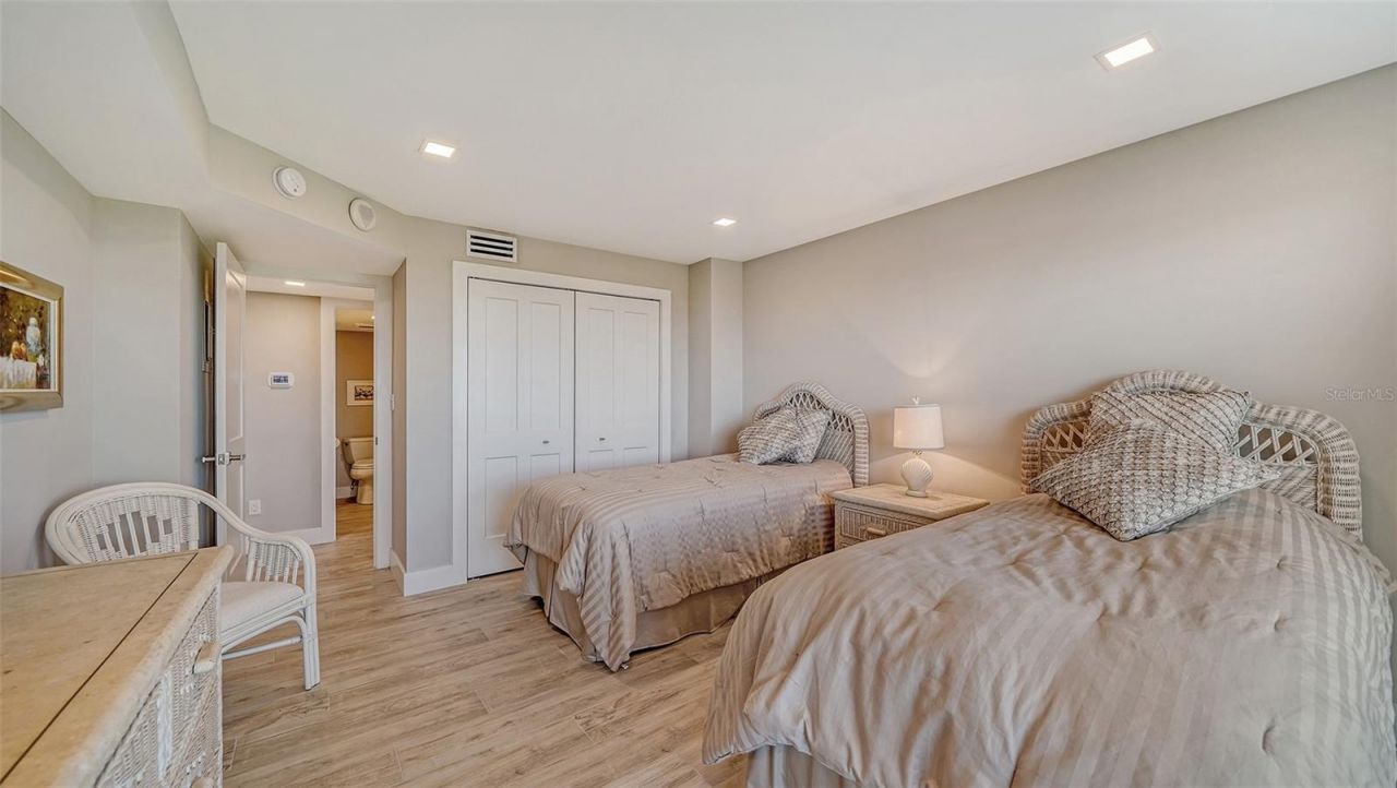 2295 Gulf Of Mexico Drive, Unit 115S, Longboat Key, FL 34228 Photo