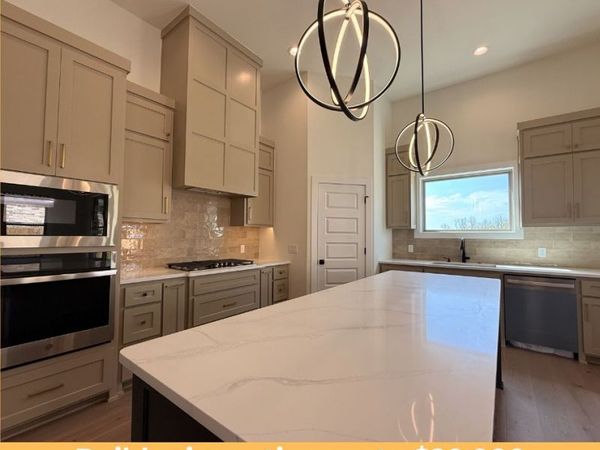 6909 SW Basswood Avenue, Bentonville, AR 72713