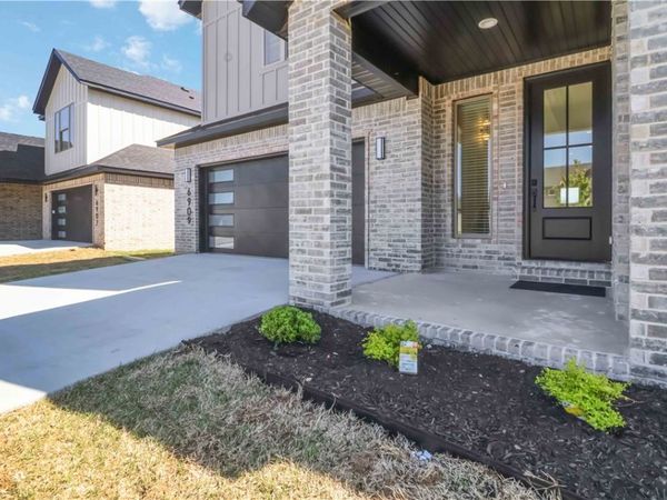 6909 SW Basswood Avenue, Bentonville, AR 72713