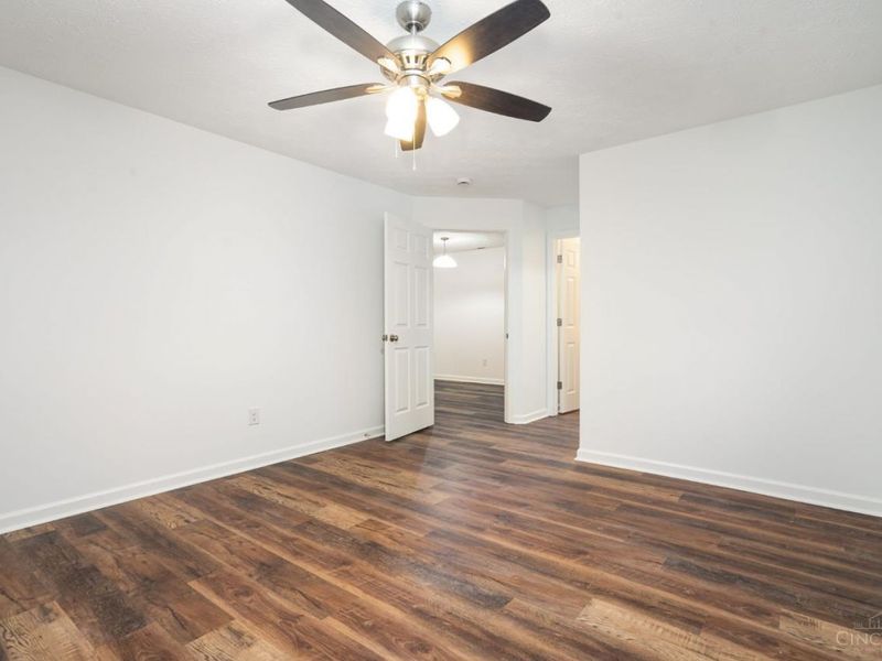 220 Carrington Place, Unit 206, Loveland, OH 45140 Photo 11
