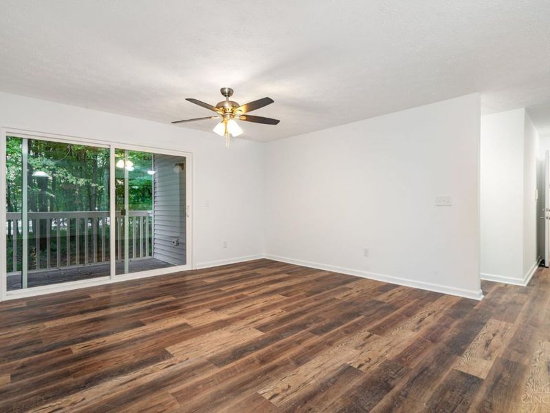 220 Carrington Place, Unit 206, Loveland, OH 45140 Photo 5