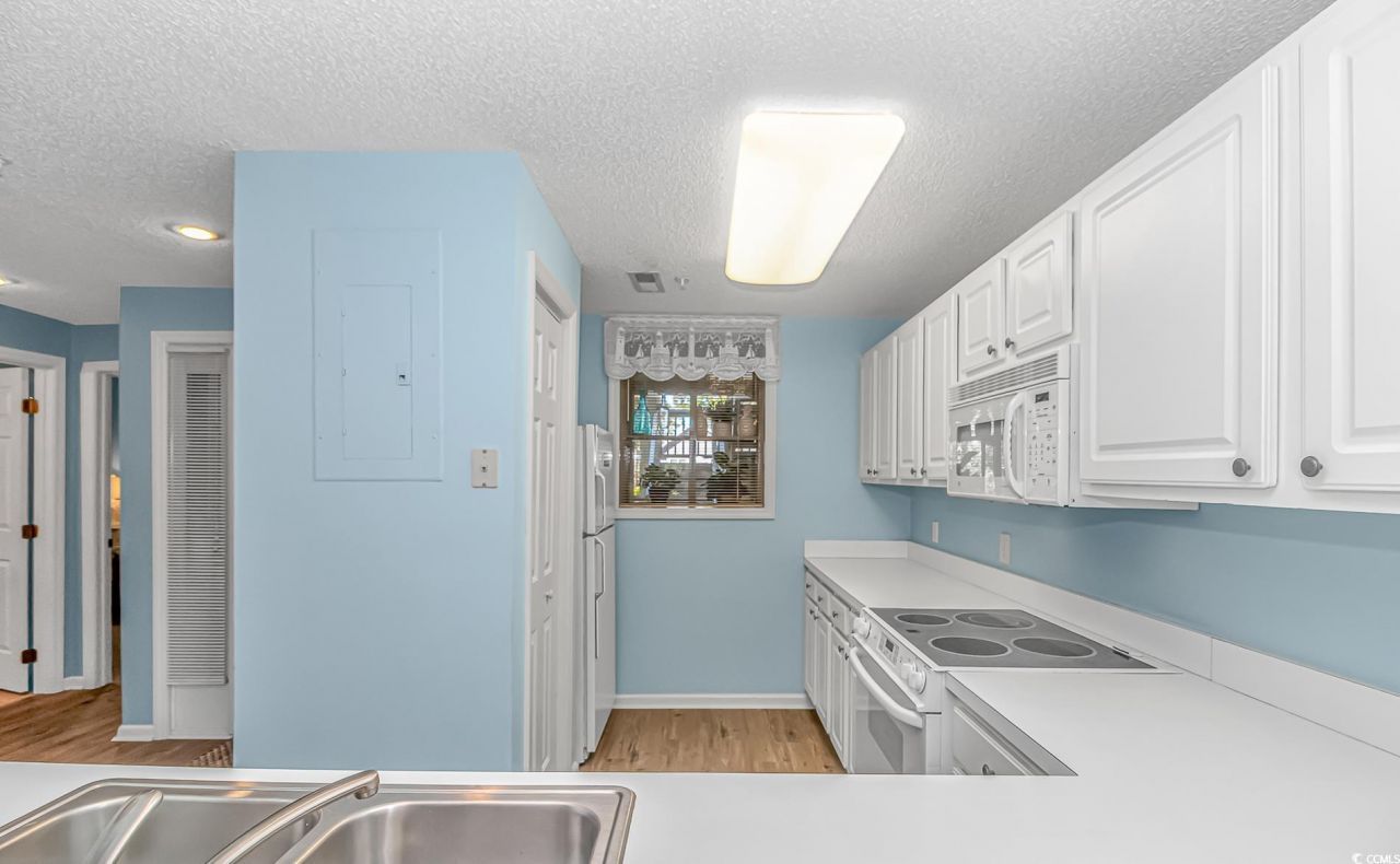 1401 Lighthouse Dr. Photo 5