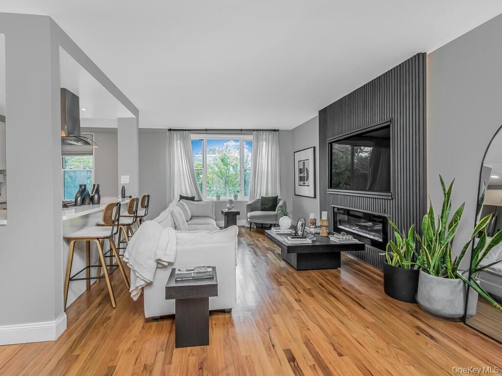 120 Dehaven Drive, Unit 234, Yonkers, NY 10703 Main Photo