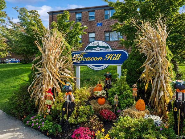 17 Manor House Drive, Unit K13, Dobbs Ferry, NY 10522