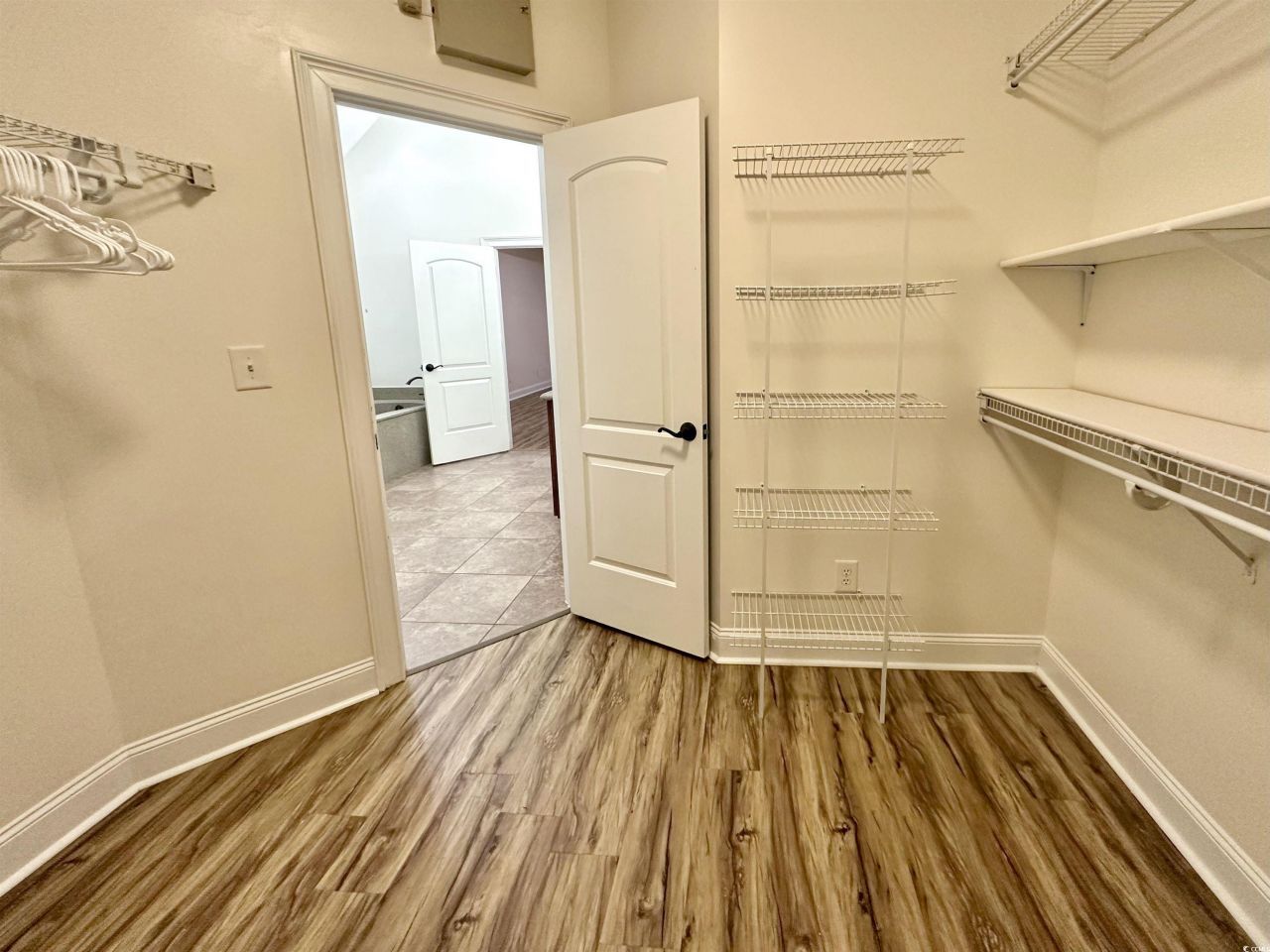 1069 Cole Ct. Photo 17