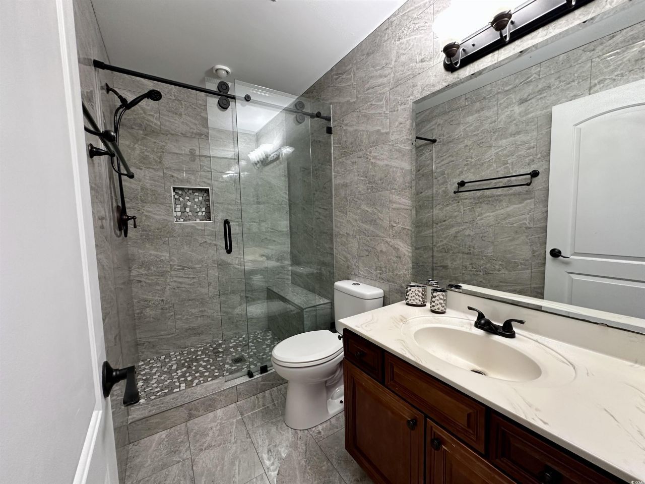 1069 Cole Ct. Photo 32