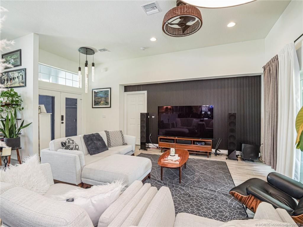 1538 SW Abacus Avenue, Port Saint Lucie, FL 34953 Photo