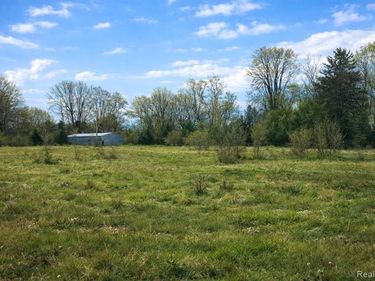 725 W Grand River Avenue, Meridian Twp, MI 48864