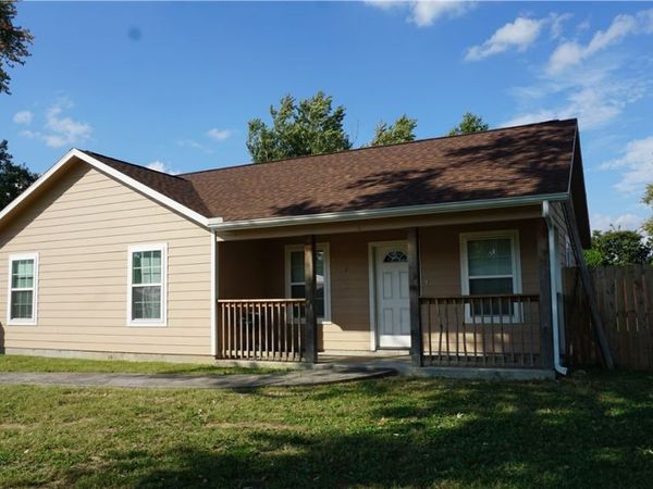 1801 W Wood Street , Rogers, AR 72756
