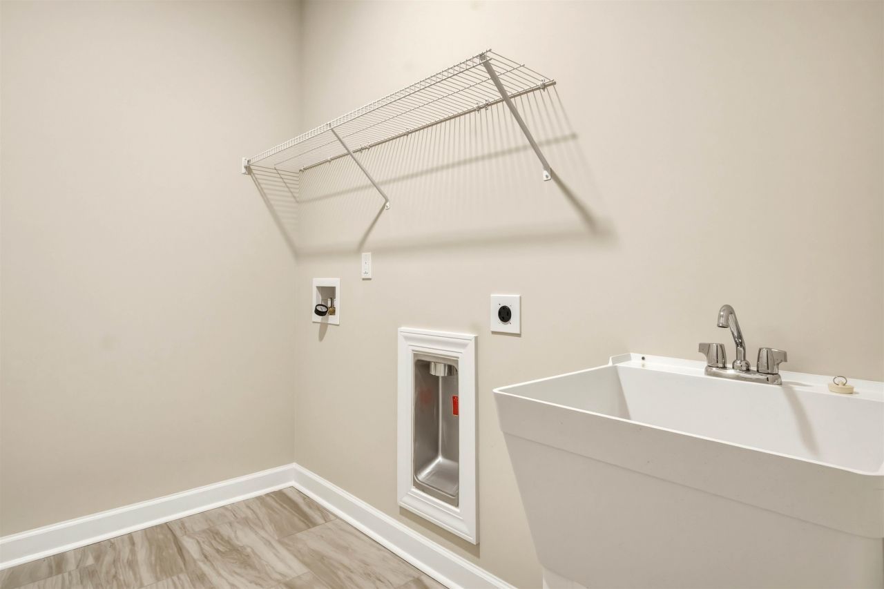 2235 Seagrape Dr. Photo 9