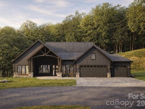 83 Mont Clair Trail, Unit 32, Horse Shoe, NC 28742