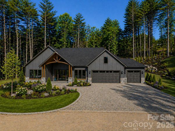 83 Mont Clair Trail, Unit 32, Horse Shoe, NC 28742