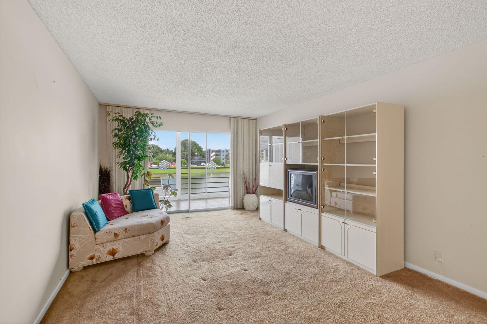 2001 Guildford A, Boca Raton, FL 33434 Photo