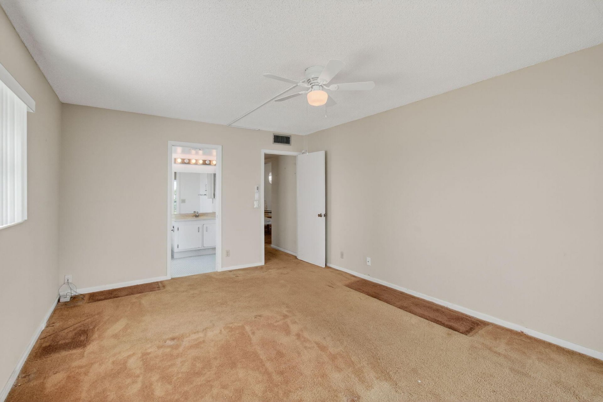 2001 Guildford A, Boca Raton, FL 33434 Photo