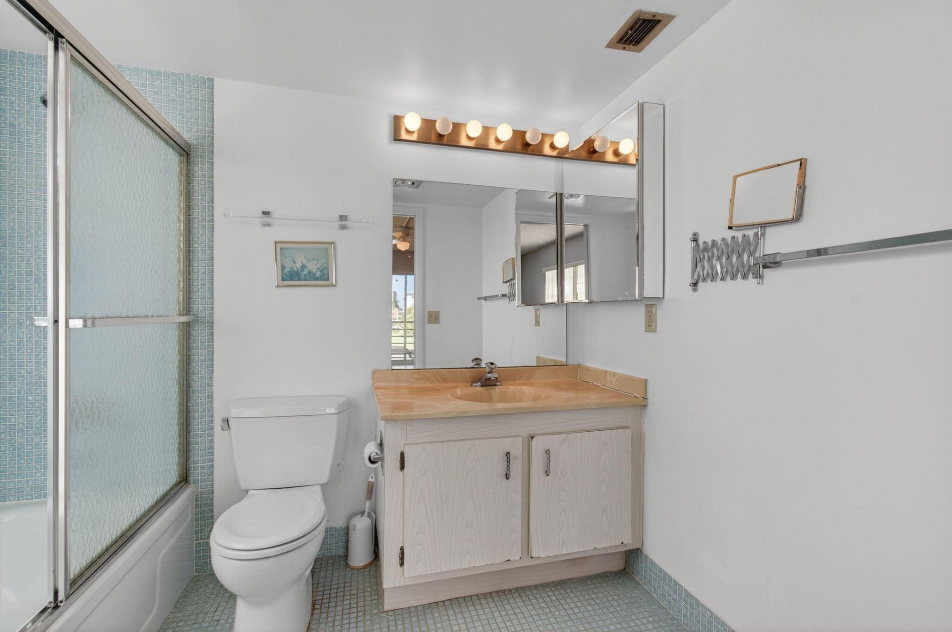 2001 Guildford A, Boca Raton, FL 33434 Photo