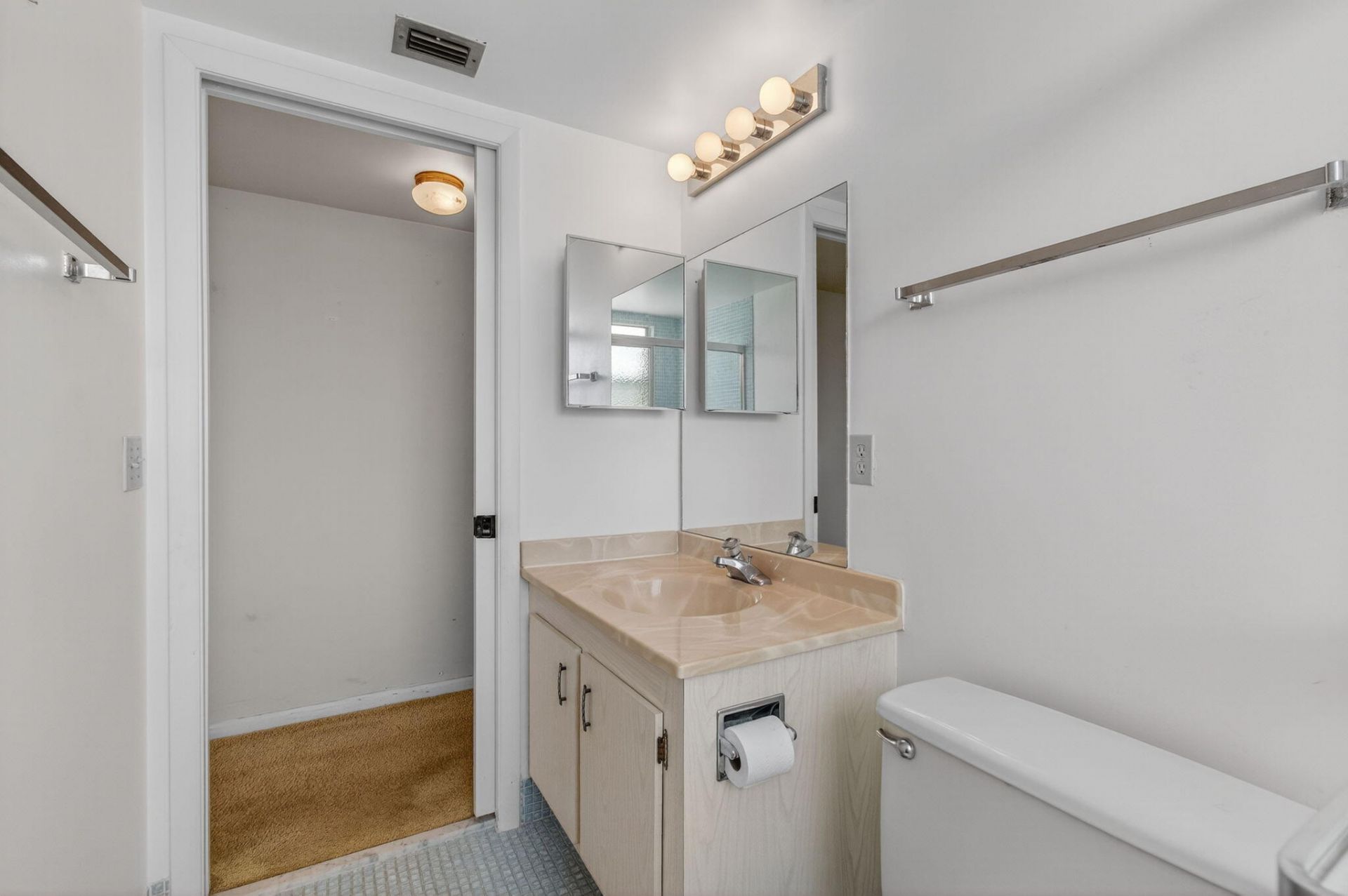 2001 Guildford A, Boca Raton, FL 33434 Photo