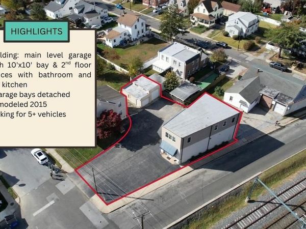 800 WOODLAWN AVENUE, COLLINGDALE, PA 19023