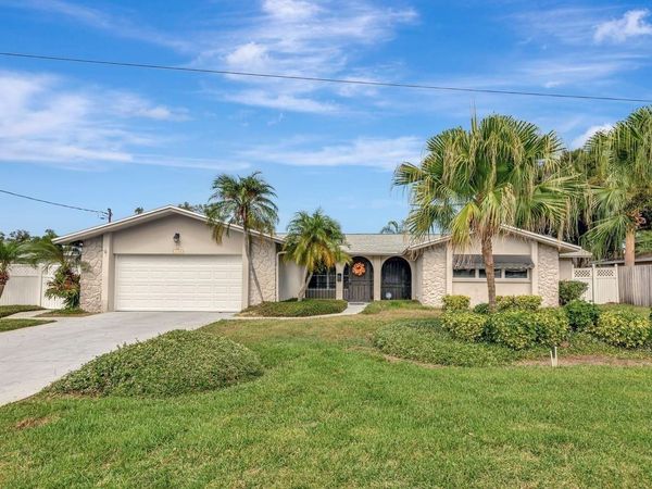 1113 45TH AVENUE NE, ST PETERSBURG, FL 33703