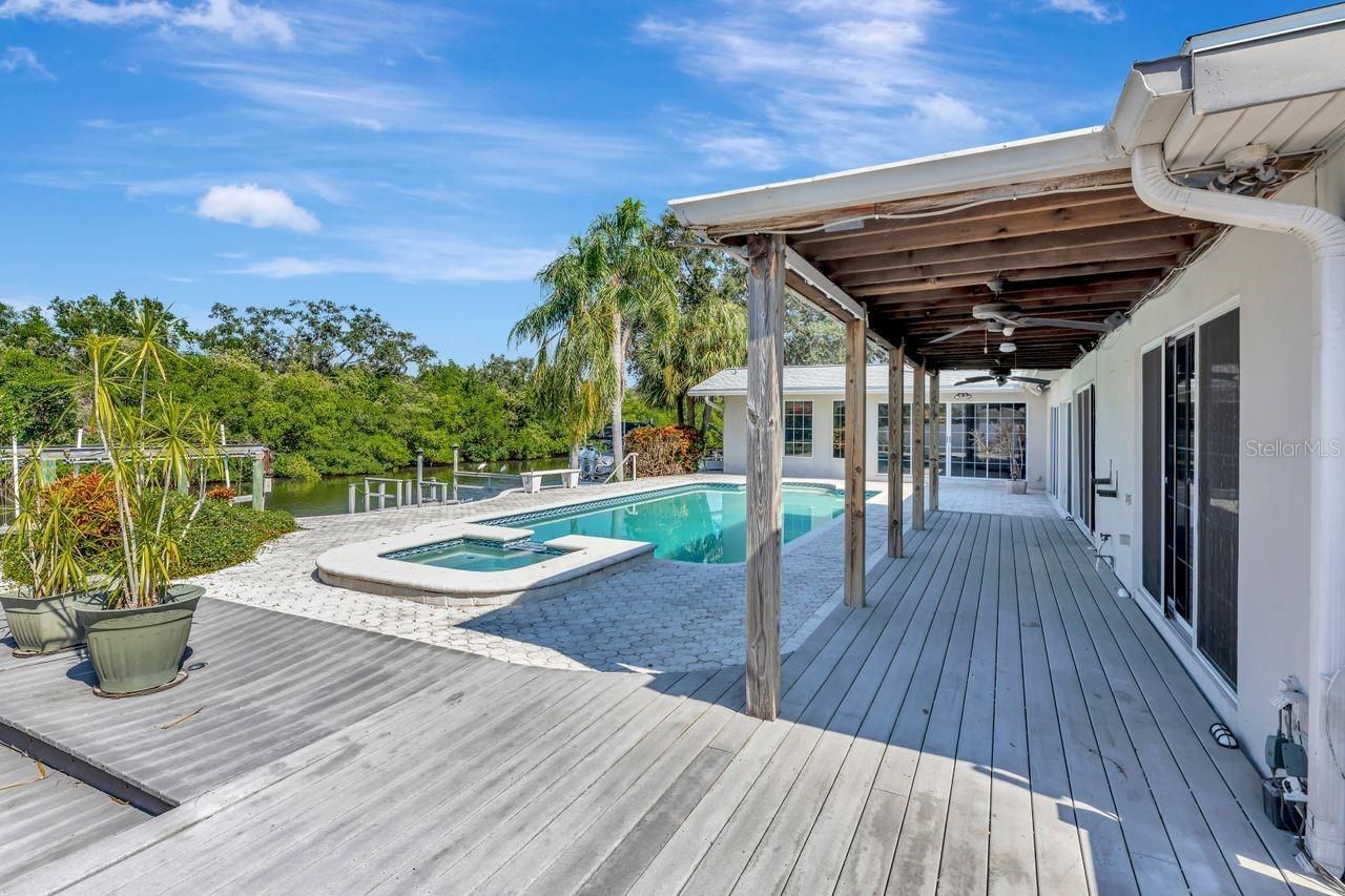 1113 45th Avenue Ne, Saint Petersburg, FL 33703 Photo