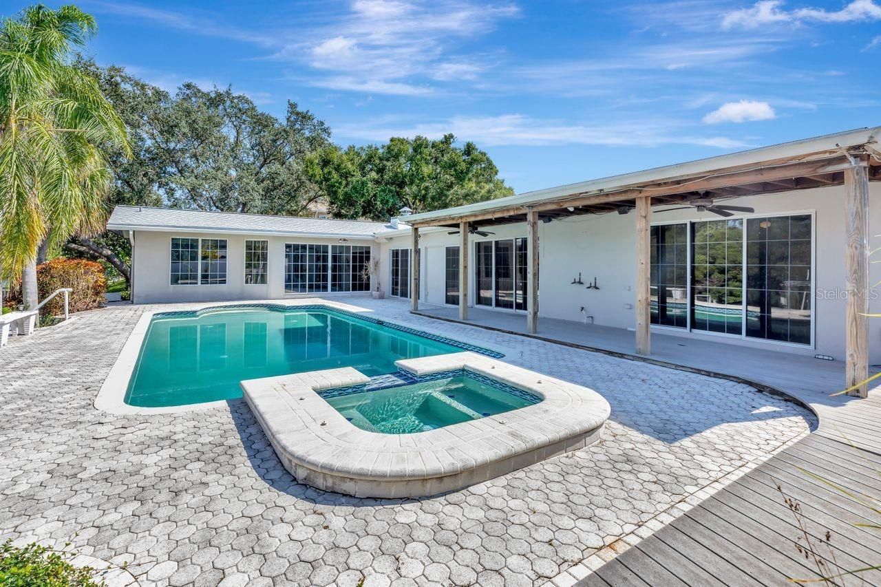 1113 45th Avenue Ne, Saint Petersburg, FL 33703 Photo