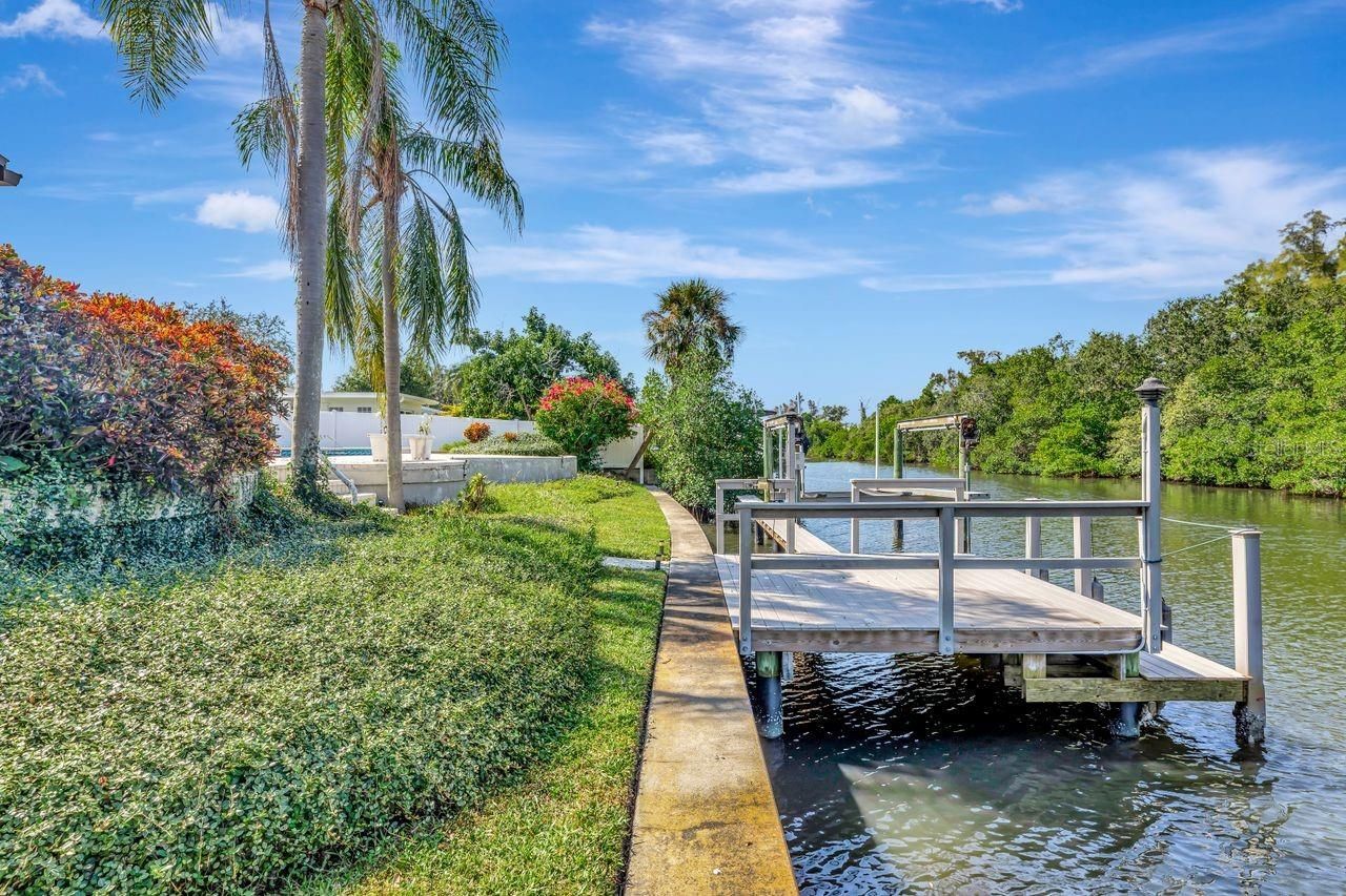 1113 45th Avenue Ne, Saint Petersburg, FL 33703 Photo