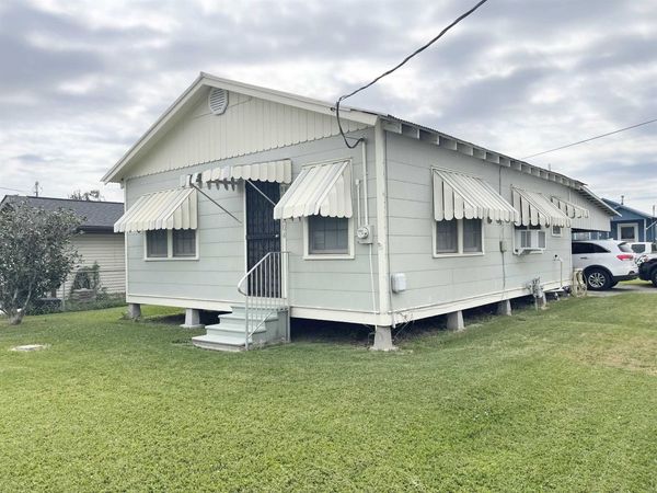 1204 Acadian Dr, Houma, LA 70363