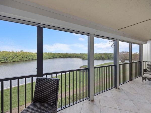 15 Bluebill AVE, Unit 103s, NAPLES, FL 34108
