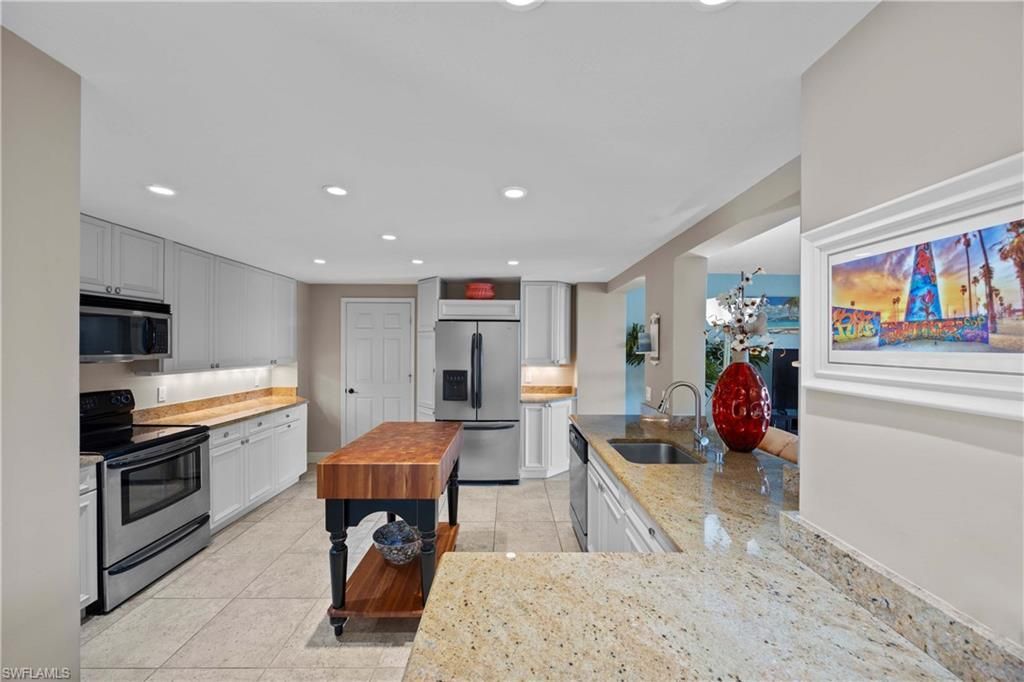 15 Bluebill Ave, Unit 103s, Naples, FL 34108 Photo