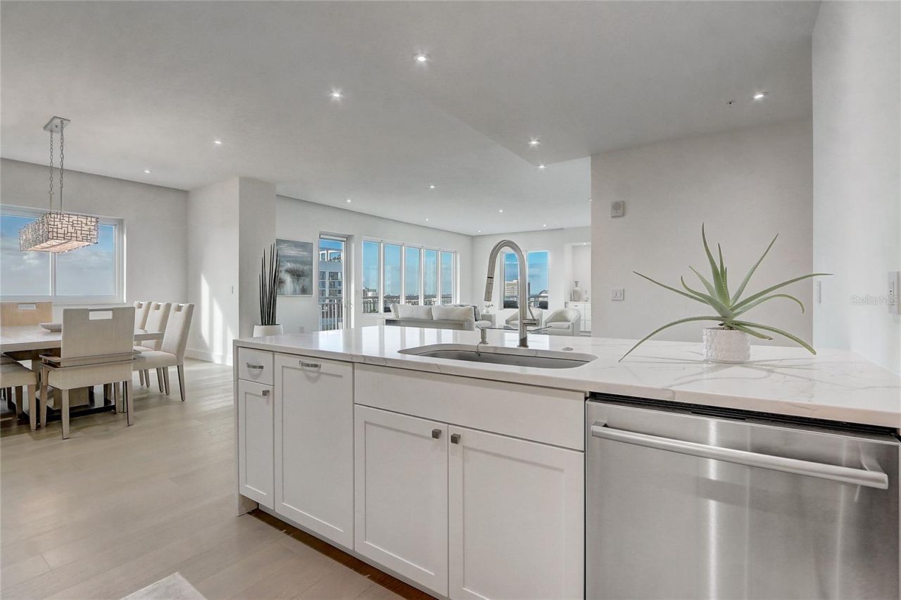 100 S Eola Drive, Unit 1614, Orlando, FL 32801 Photo