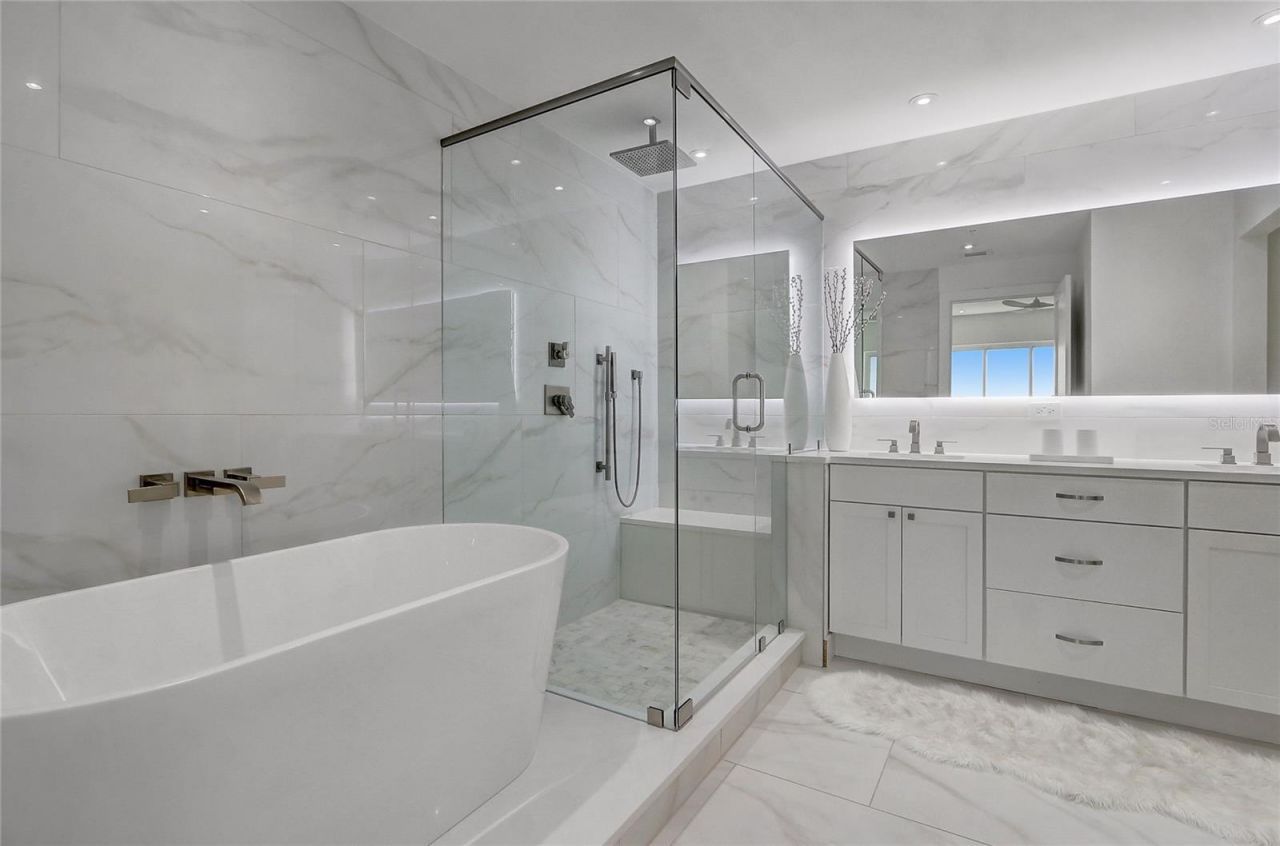 100 S Eola Drive, Unit 1614, Orlando, FL 32801 Photo