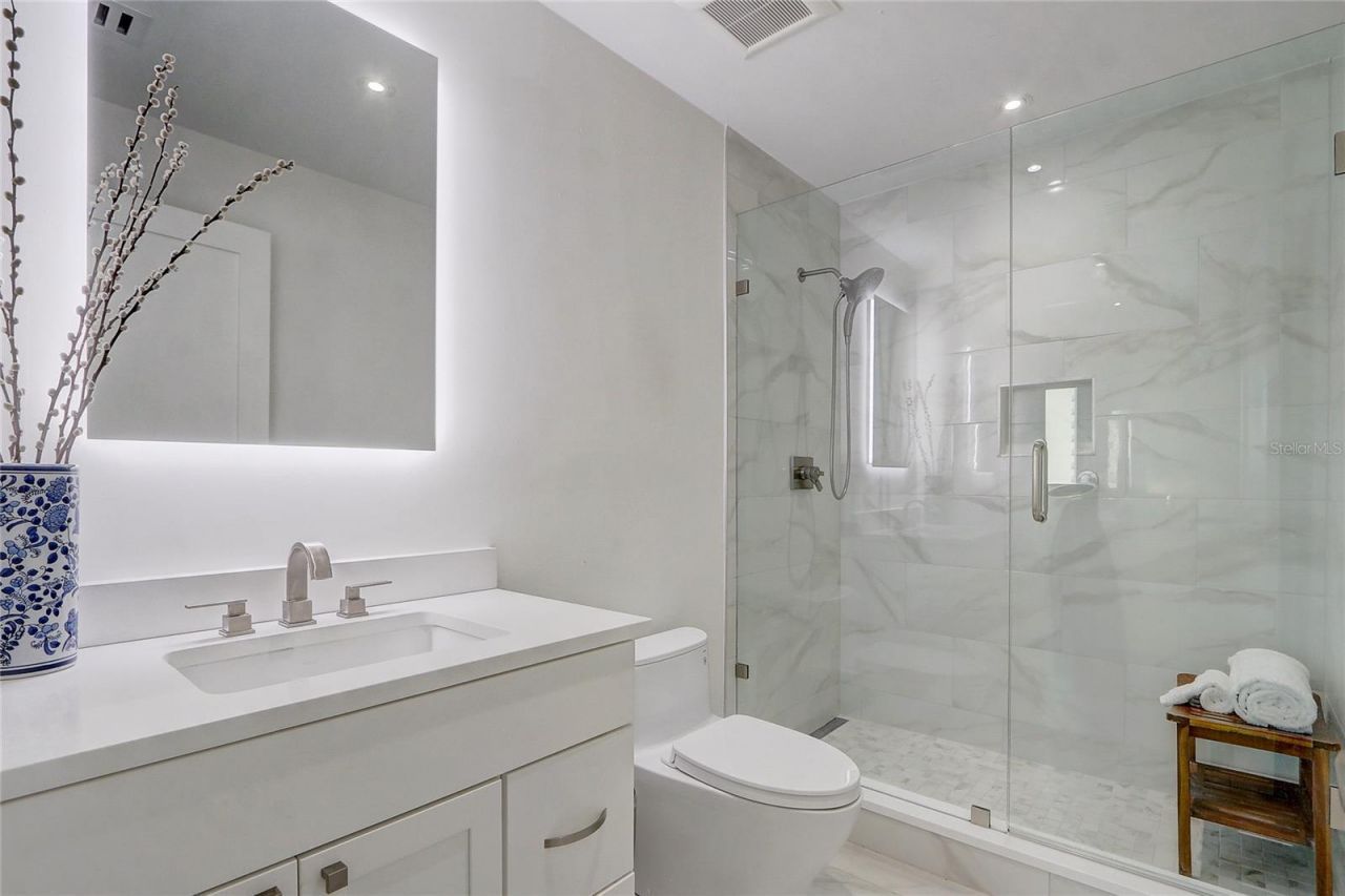 100 S Eola Drive, Unit 1614, Orlando, FL 32801 Photo