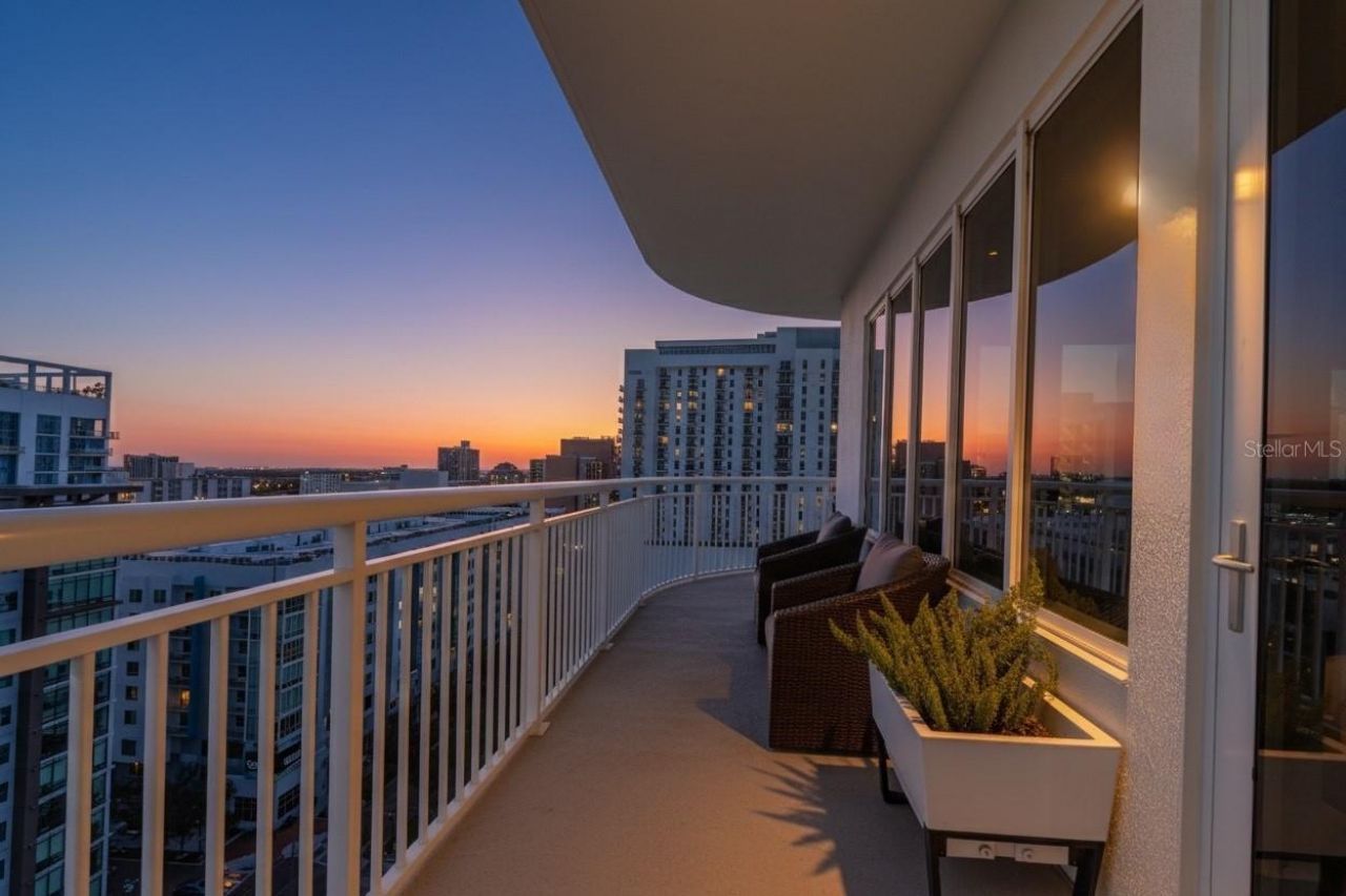 100 S Eola Drive, Unit 1614, Orlando, FL 32801 Photo