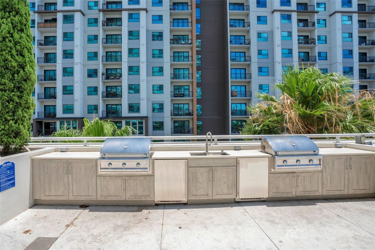 100 S Eola Drive, Unit 1614, Orlando, FL 32801 Photo