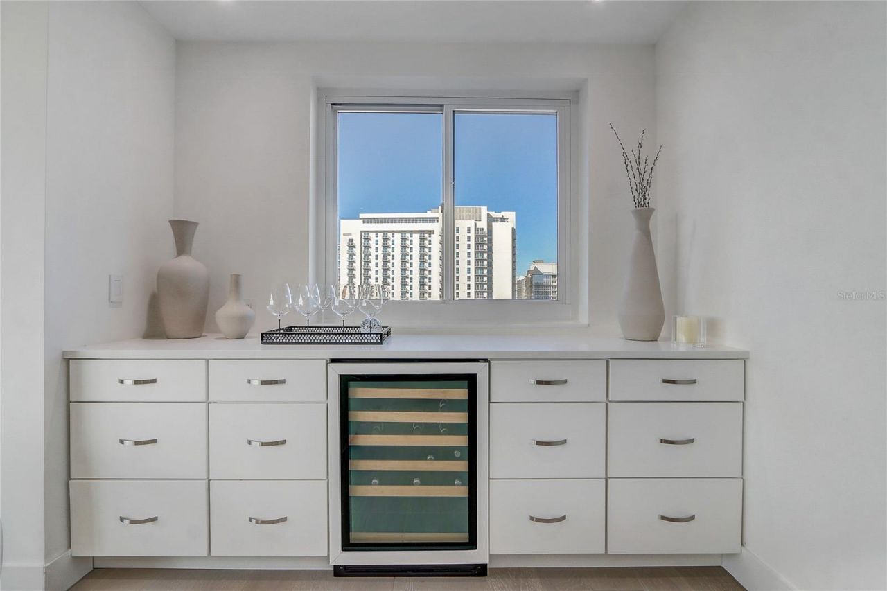 100 S Eola Drive, Unit 1614, Orlando, FL 32801 Photo